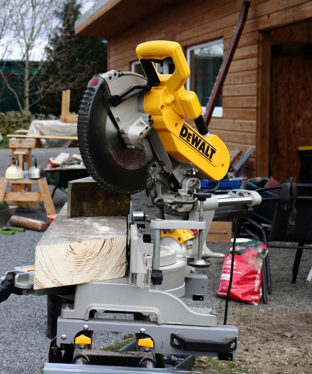Power saw on a building site